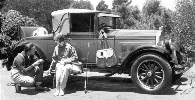 1928 Willys Knight 70A Cabriolet Coupe - America