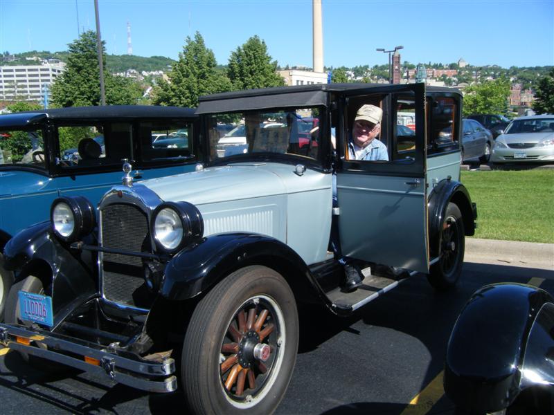 1926 Willys Knight Model 70 Sedan - America