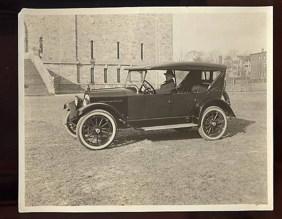 1920 Willys Knight Model 20 Touring - America