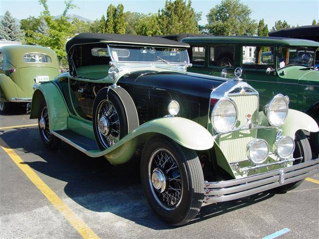 1930 Willys Knight Model 66B Plaidside Roadster - America