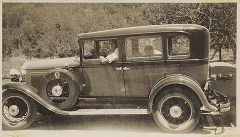 1930 Willys Knight Model 87 Sedan - America