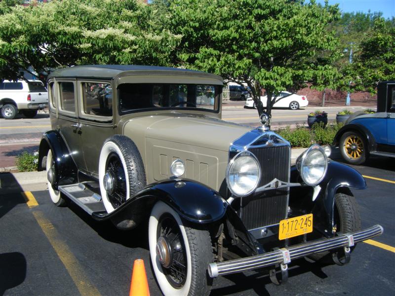 1930 Willys Knight Model 66B Sedan - America