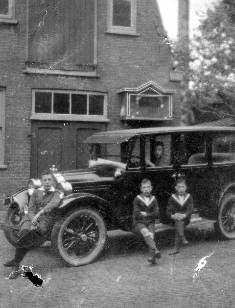 1920 Willys Knight Model 20 Sedan - Holland