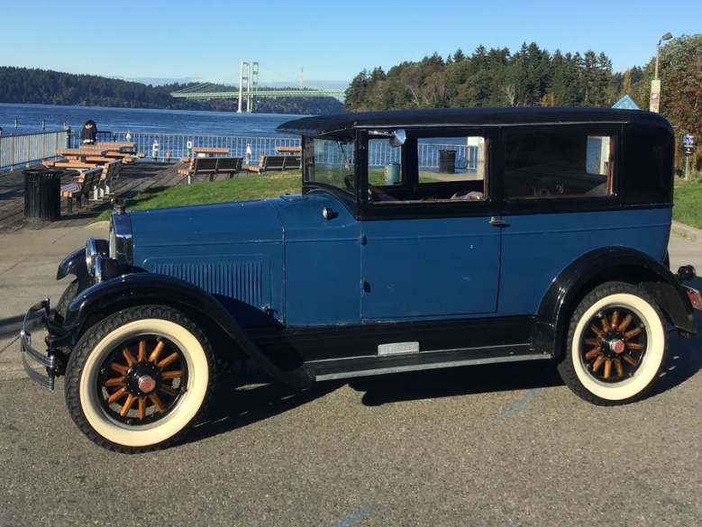 1927 - 1928 Willys Knight Model 70A Coach - America