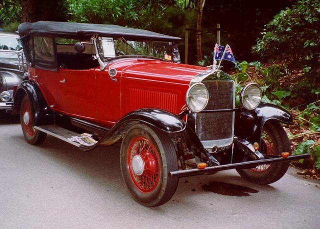 1930 Willys Knight Model 70B Touring (Holden Body) - Australia