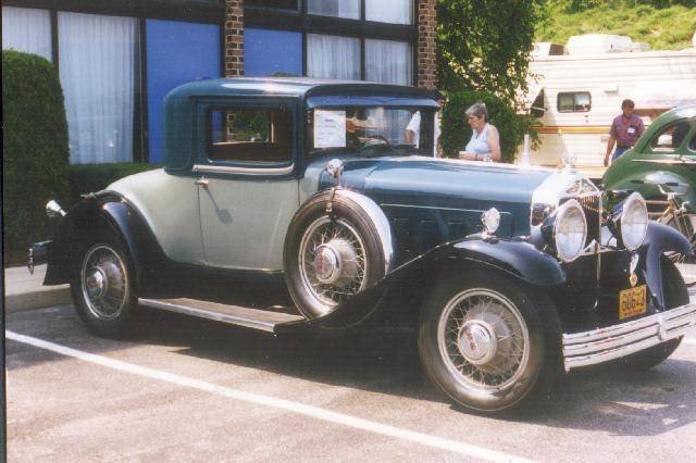 1930 Willys Knight Model 66B Coupe - America