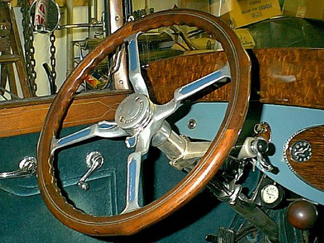 1929 Willys Knight Model 66A Steering Wheel detail - America