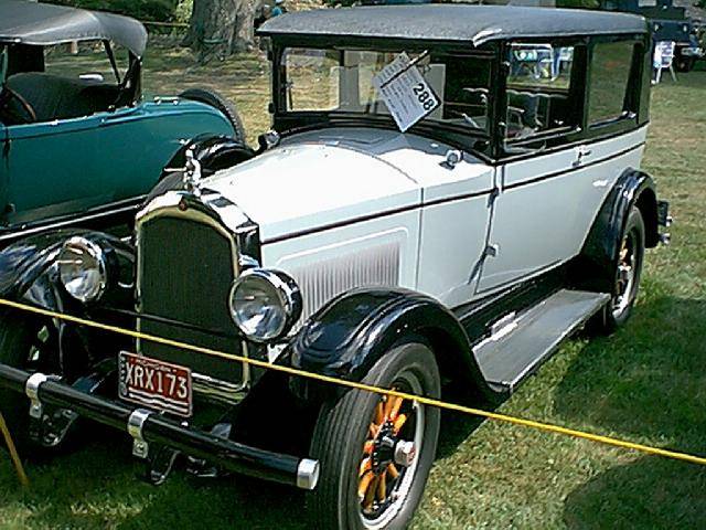 1927 Willys Knight Model 70A Coach - America