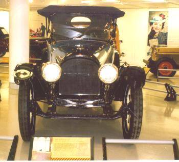 1917 Willys Knight Model 88-8 7 passenger Touring - America