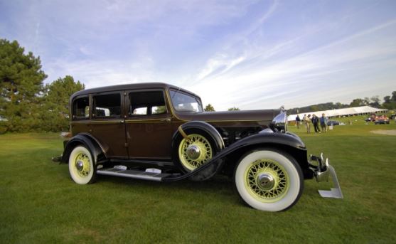 1933 Willys Knight Sedan Model 66E - America