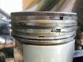 Piston - 3 compression + 1 oil control ring