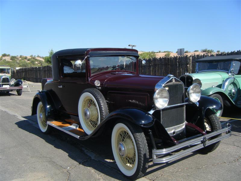 1930 Willys Knight Model 70B Coupe - America