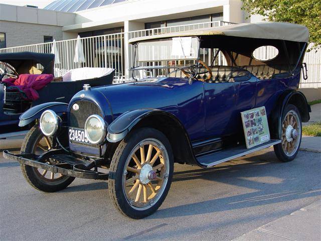 1917 Willys Knight Touring Model 88-4 - America