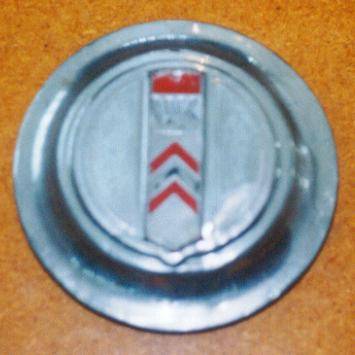 1930 - 1931 Willys Knight Model 66B Wire Wheel Hubcap