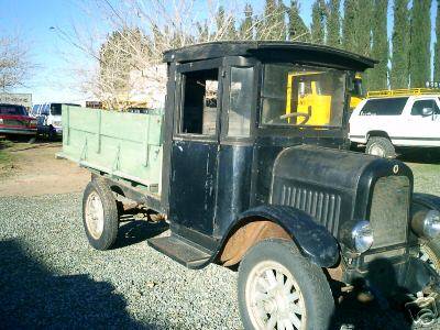 1927 Yellow Knight Model T2