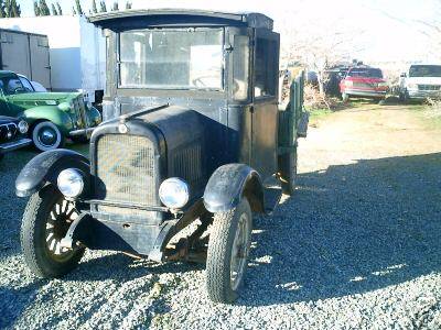 1927 Yellow Knight Model T2